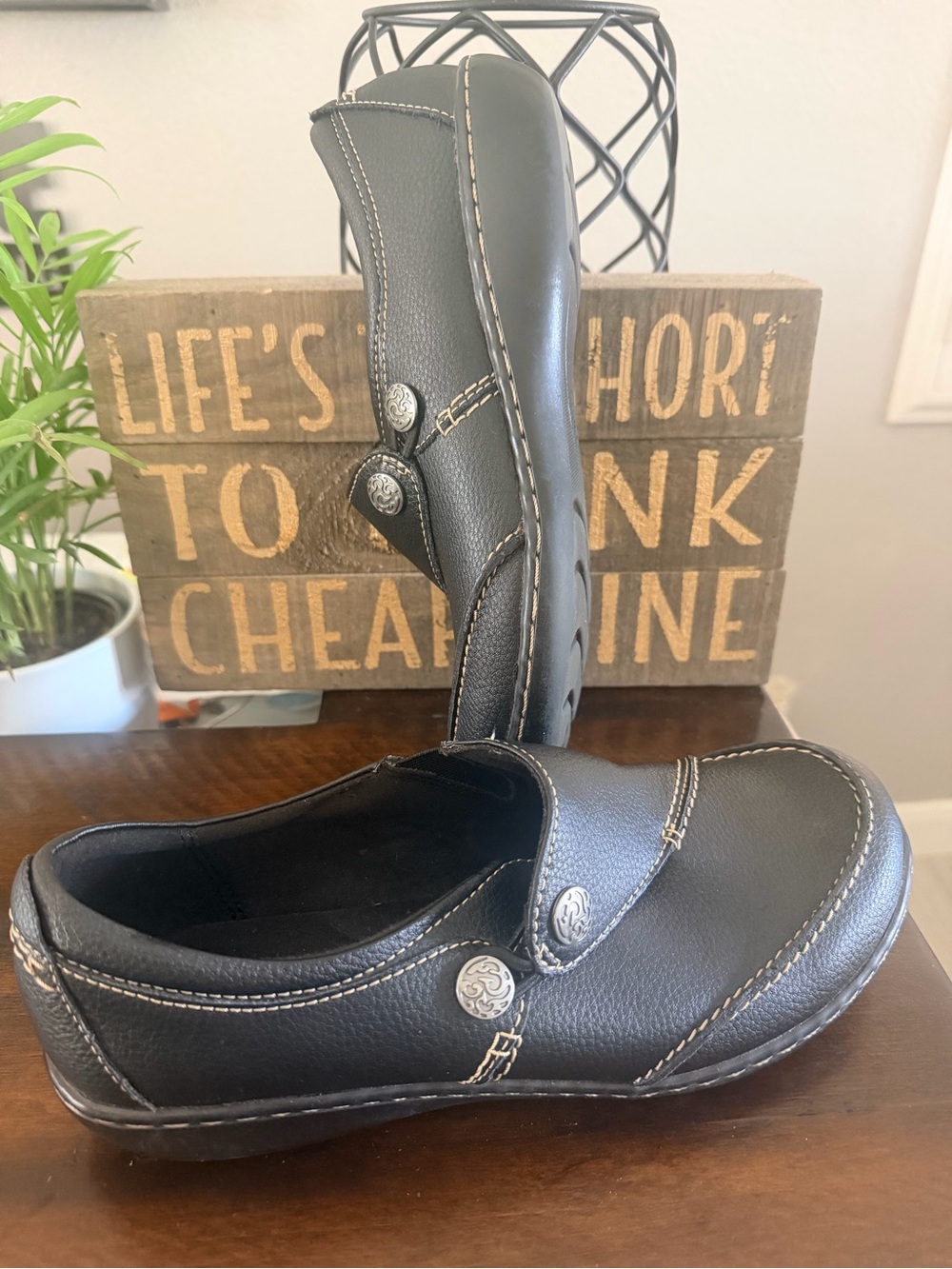 Clarks Black Ashland Lane Q Leather Slip-On Loafers - Picture 2 of 15